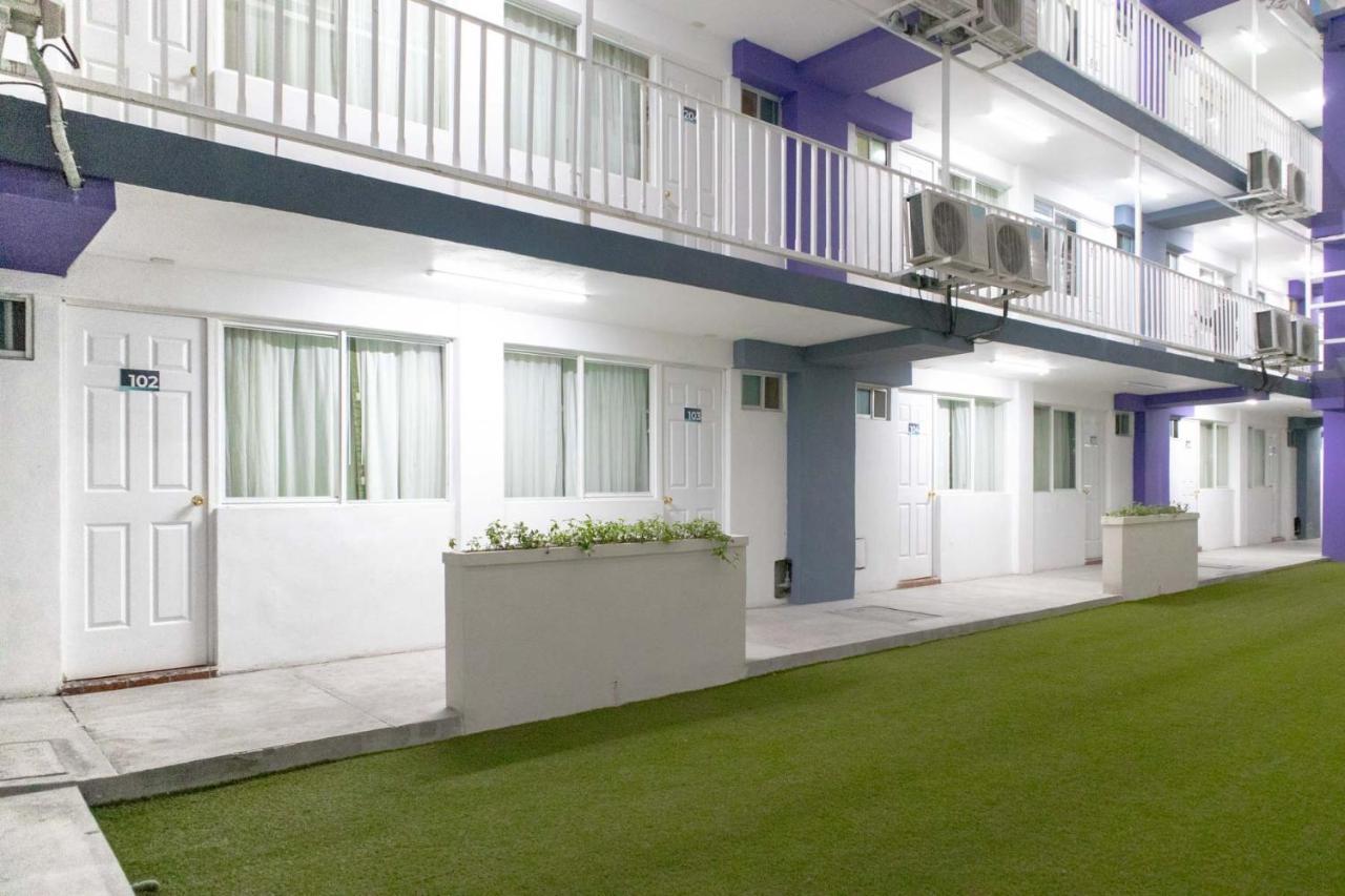 Hotel25 Monterrey Zewnętrze zdjęcie